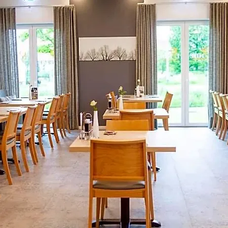 Otel Linde - Blum Buch (Rhein-Hunsruck-Kreis)